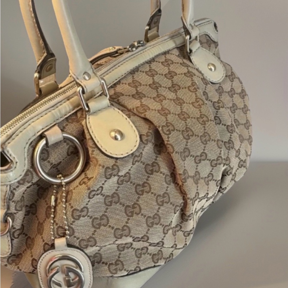 GUCCI INCLUDES BOX Slouchy Jacquard GG Canvas & Leather Handbag Hangtag Charm - Picture 7 of 12